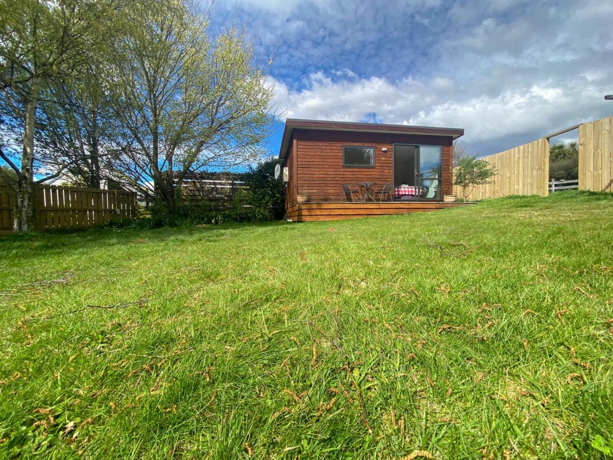 Lake Hawea Cabin With Mountain Views- Outdoor Bath! Esterno foto